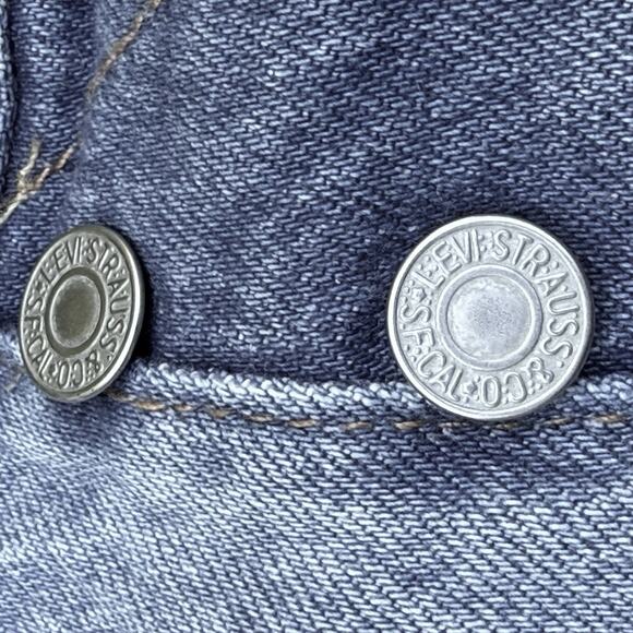 Levi's 501 93 Jeans Thrashed Repaired W32 L30 Men's Light Wash Denim Button Fly - Picture 8 of 10